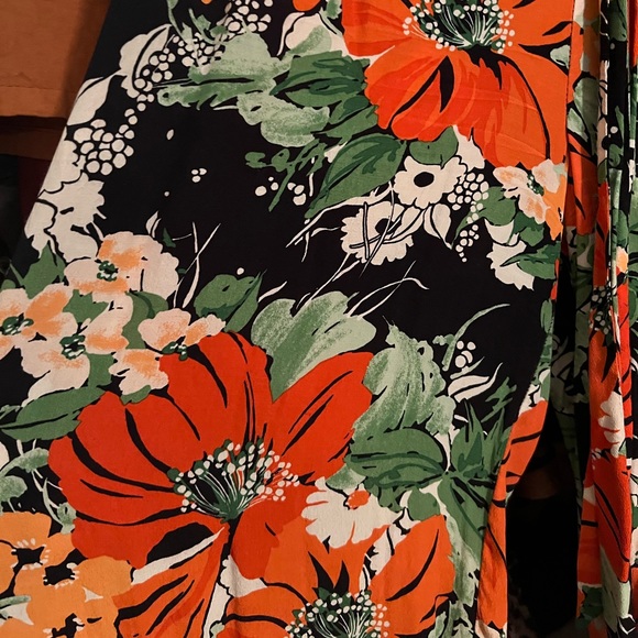 Zara Floral Flowy Pants - Picture 2 of 4